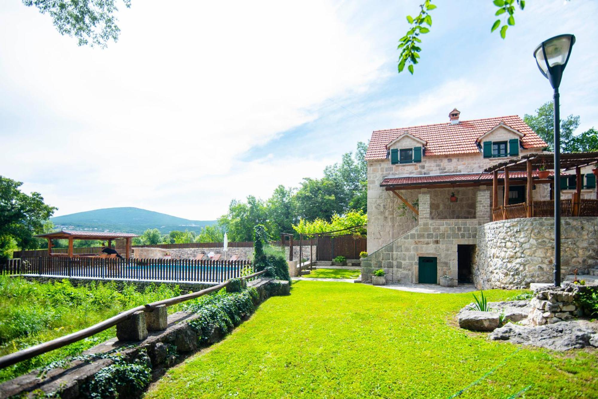 Traditional Villa Juta For 8 People Hrvace 外观 照片